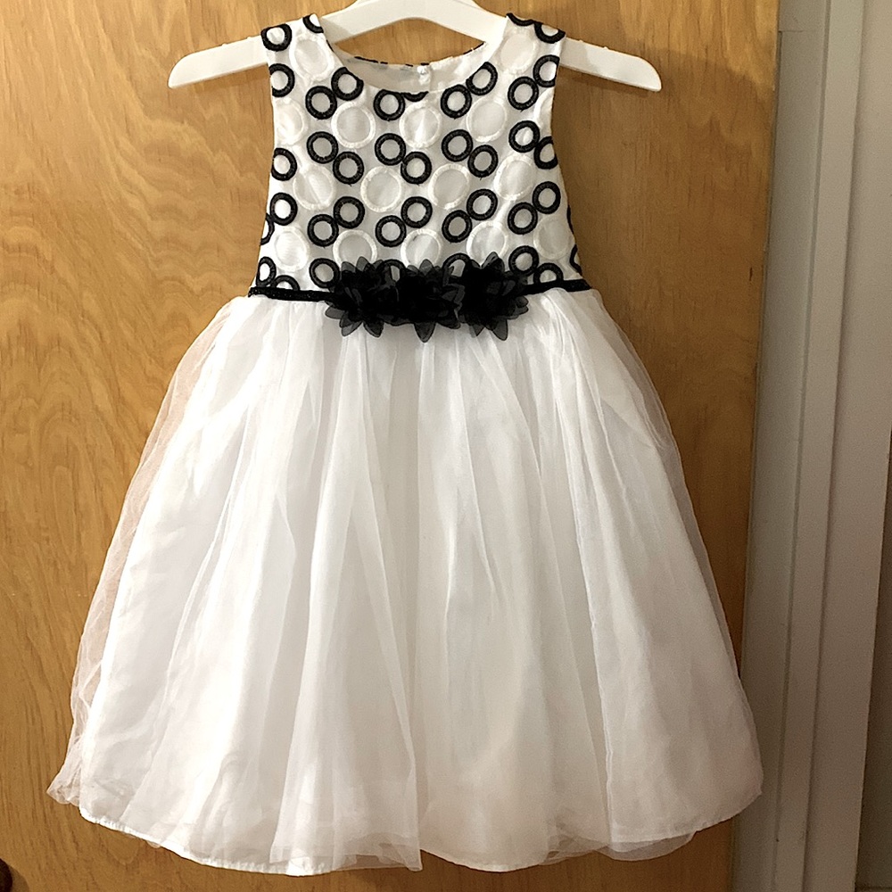 Adorable White & Black Girls (5) Party Dress